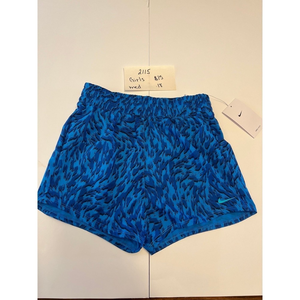 Girls med‎ nike shorts (2115)